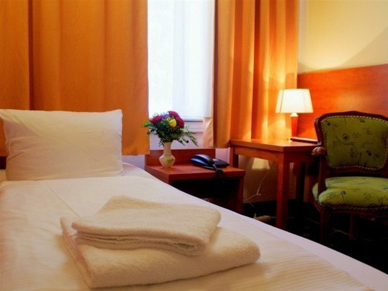 City Hotel Am Kurfuerstendamm Berlin Exterior photo